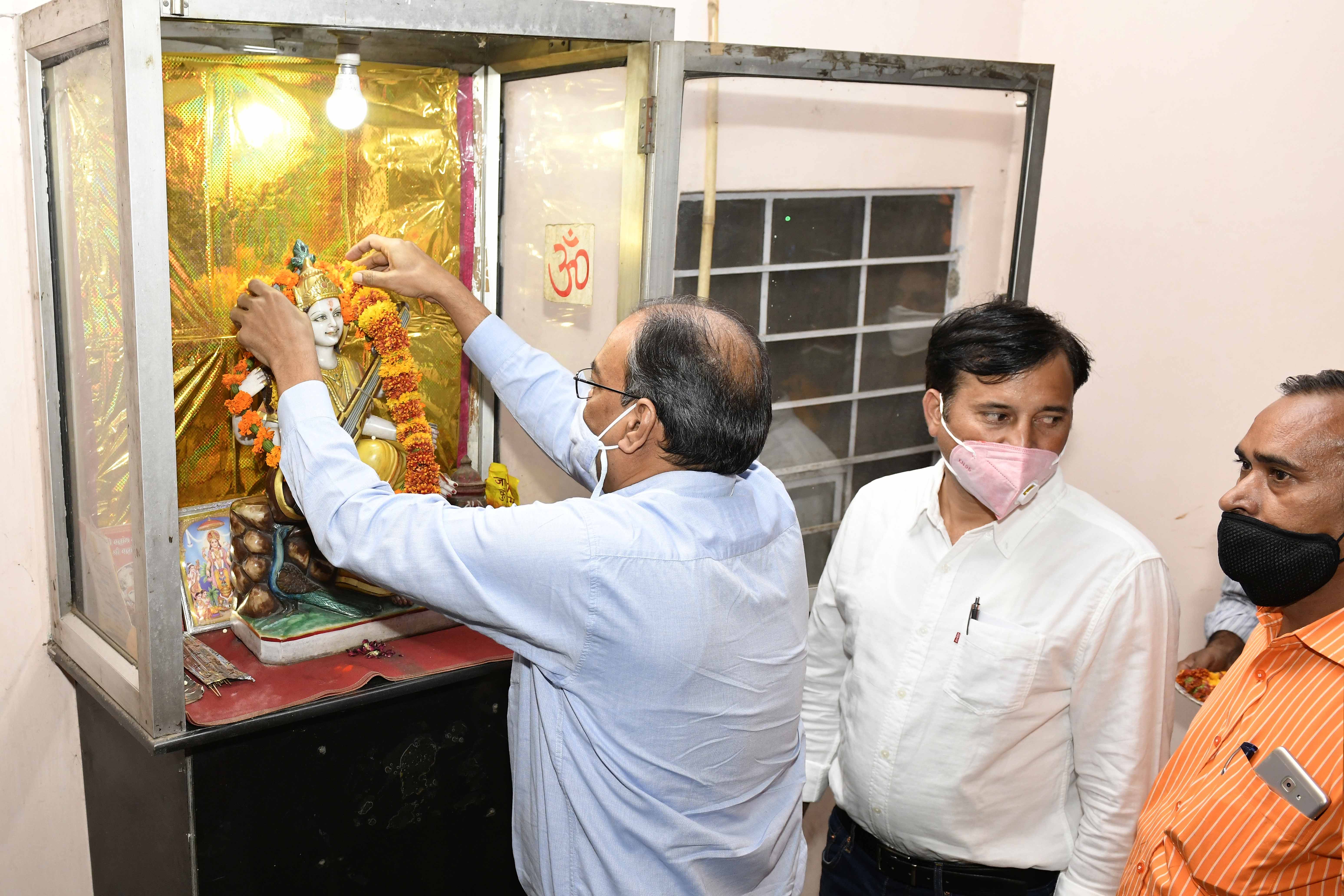 पिंकसिटी प्रेस क्लब का 29वां स्थापना दिवस समारोह राज्य सरकार पत्रकारों के हितों के लिए प्रतिबद्ध पत्रकारों के समस्त प्रकरणों का निस्तारण - सूचना एवं जनसम्पर्क आयुक्त